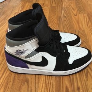 Jordan 1 mid Se Varsity Purple